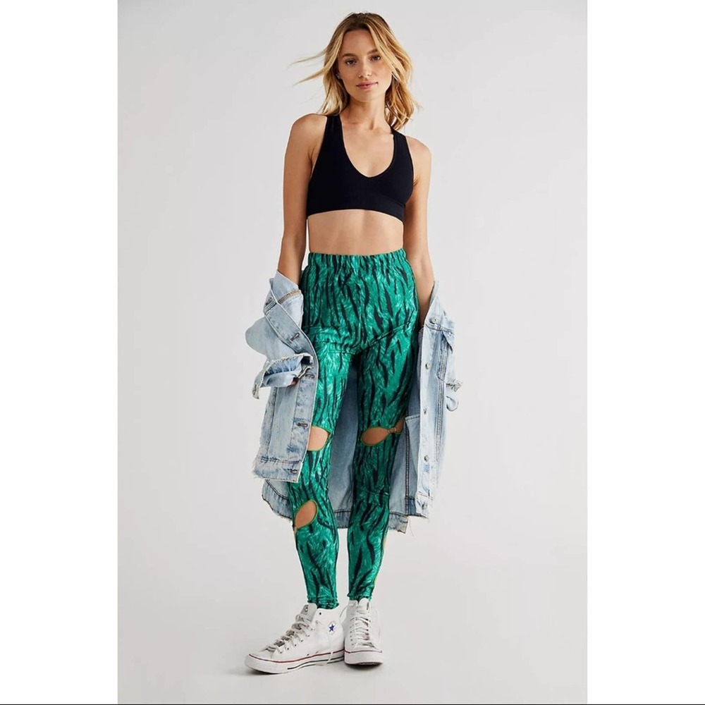 NEW Free People x Kim Shui Green Stripe Cutout Leggings - Picture 2 of 16